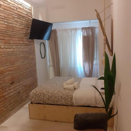 Arco Del Sacramento Casa Vacanze Benevento Kamer foto